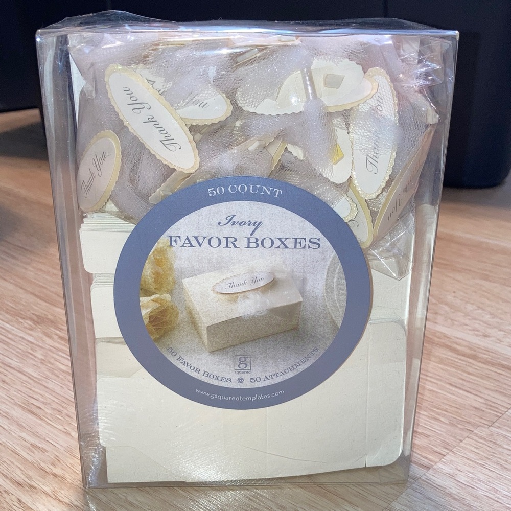 Ivory Favor Boxes - 50 Count - Picture 8 of 8